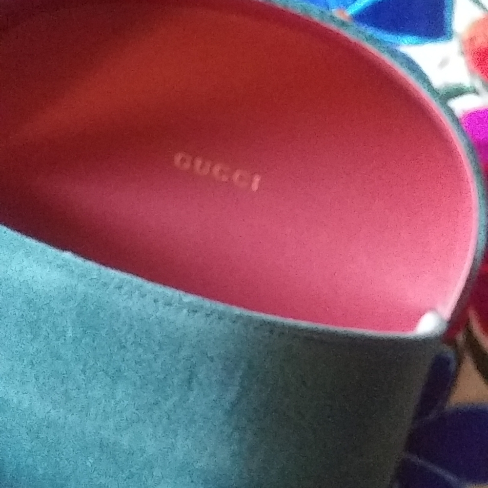 💚 Absolutely Final drop 💚Gucci Case - Picture 3 of 7
